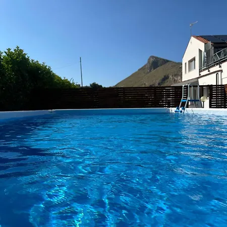 Holiday home Emma *